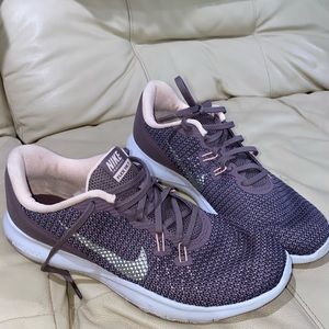 Nike Womens shoes 9.5